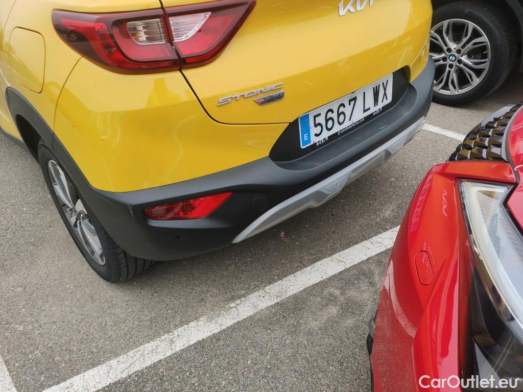  KIA  STONIC KIA  / 2017 / 5P / todoterreno 1.0 T-GDi 88kW (120CV) MHEV iMT Drive #9