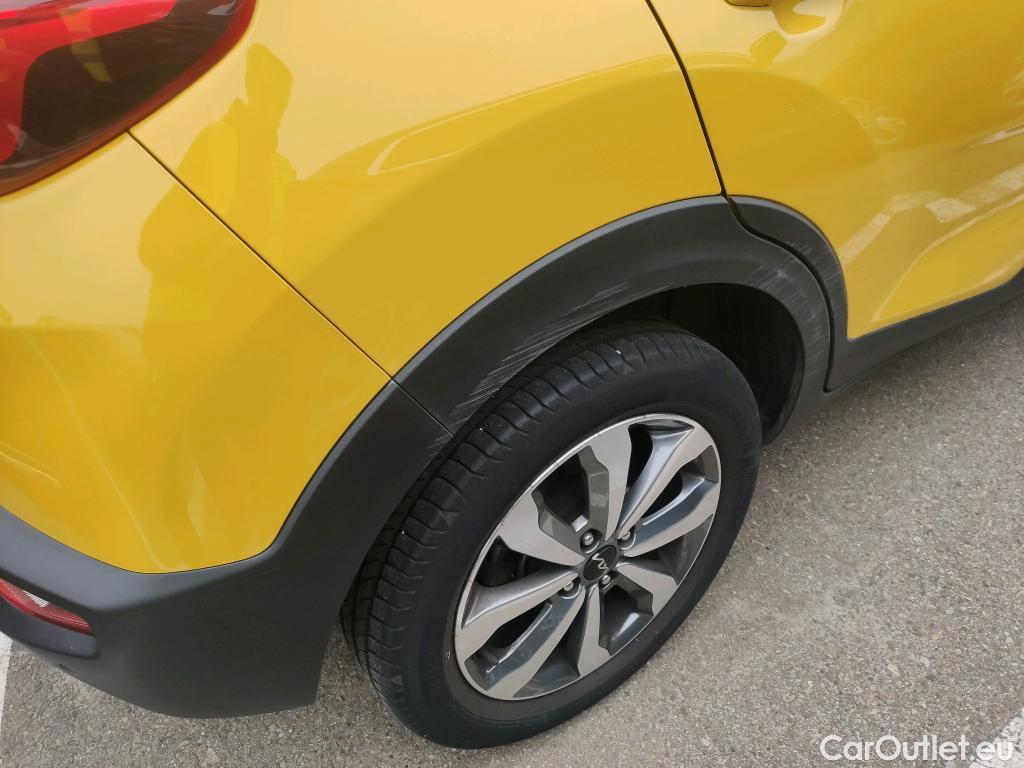  KIA  STONIC KIA  / 2017 / 5P / todoterreno 1.0 T-GDi 88kW (120CV) MHEV iMT Drive #21