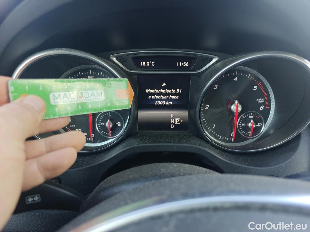  Mercedes  GLA MERCEDES-BENZ Clase  / 2017 / 5P / todoterreno  220 d 4MATIC #29