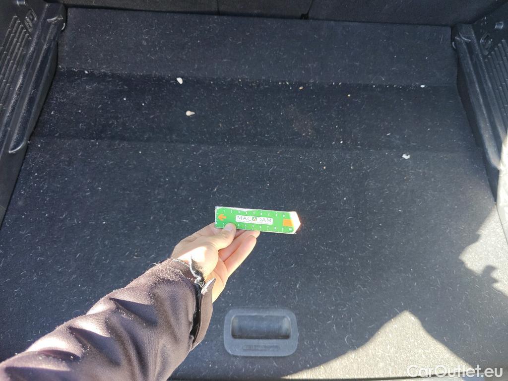  Hyundai  Konna HYUNDAI Kona / 2023 / 5P / todoterreno 1.6 GDi HEV N Line DCT #16