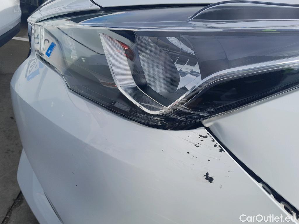  Nissan  Micra NISSAN  / 2017 / 5P / berlina con portón IG-T 74 kW (100 CV) E6D Visia+ #1