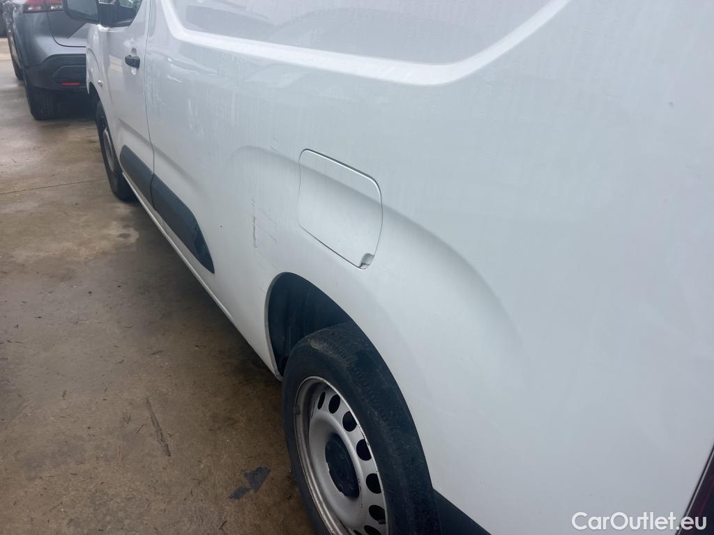  Citroen  Berlingo CITROEN  / 2018 / 4P / furgón derivado de turismo Talla XL BlueHDi 100 CLUB #15