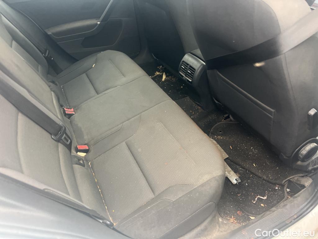  Volkswagen  Golf  VOLKSWAGEN / 2016 / 5P / berlina con portón ePower 110 kW (136CV) (AC) #38