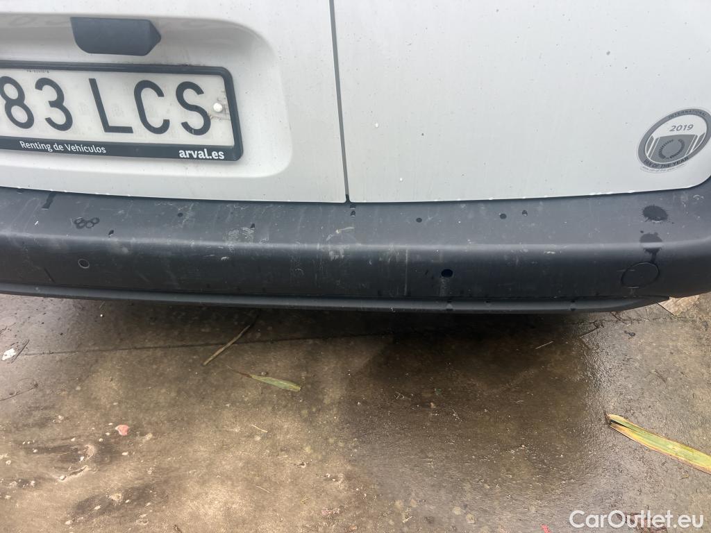  Citroen  Berlingo CITROEN  / 2018 / 4P / furgón derivado de turismo Talla XL BlueHDi 100 CLUB #35