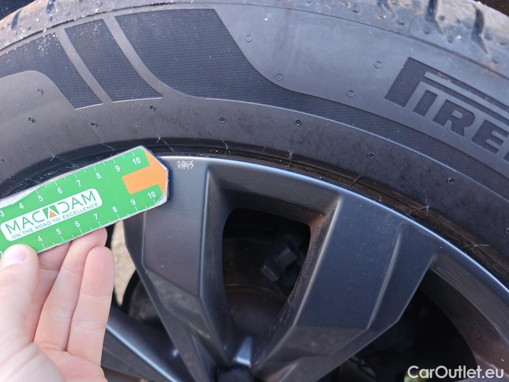  Volkswagen  T-ROC VOLKSWAGEN  / 2017 / 5P / todoterreno Sport 2.0 TDI 110kW (150CV) DSG #73