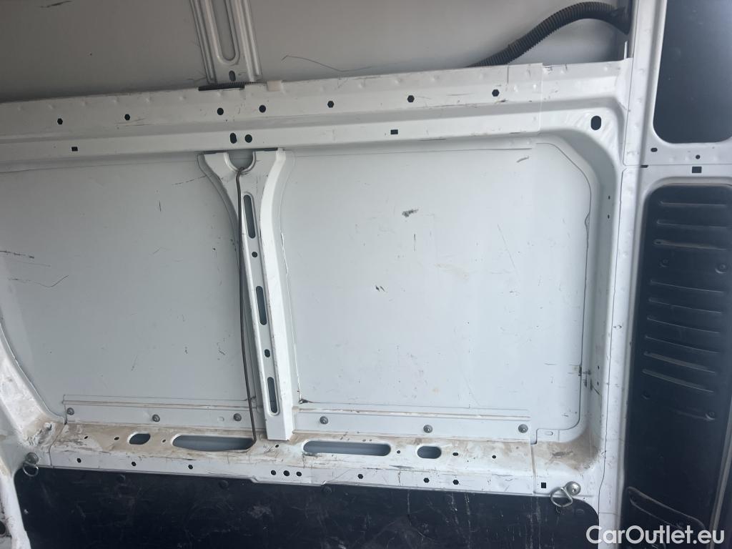  Citroen  Jumper CITROEN  / 2014 / 4P / furgón BlueHDi 103KW (140CV) Furgón 35L2H2 #19