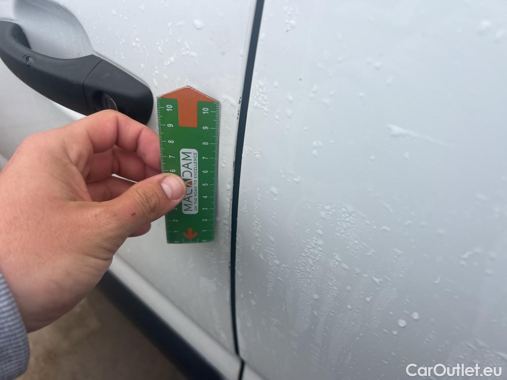  Citroen  Berlingo CITROEN  / 2018 / 4P / furgón derivado de turismo Talla XL BlueHDi 100 CLUB #20