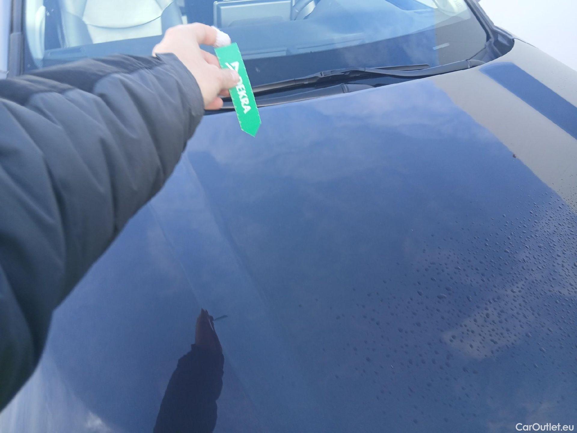  Toyota  RAV4 TOYOTA  / 2018 / 5P / todoterreno 2.5l 220H Luxury 4WD #1