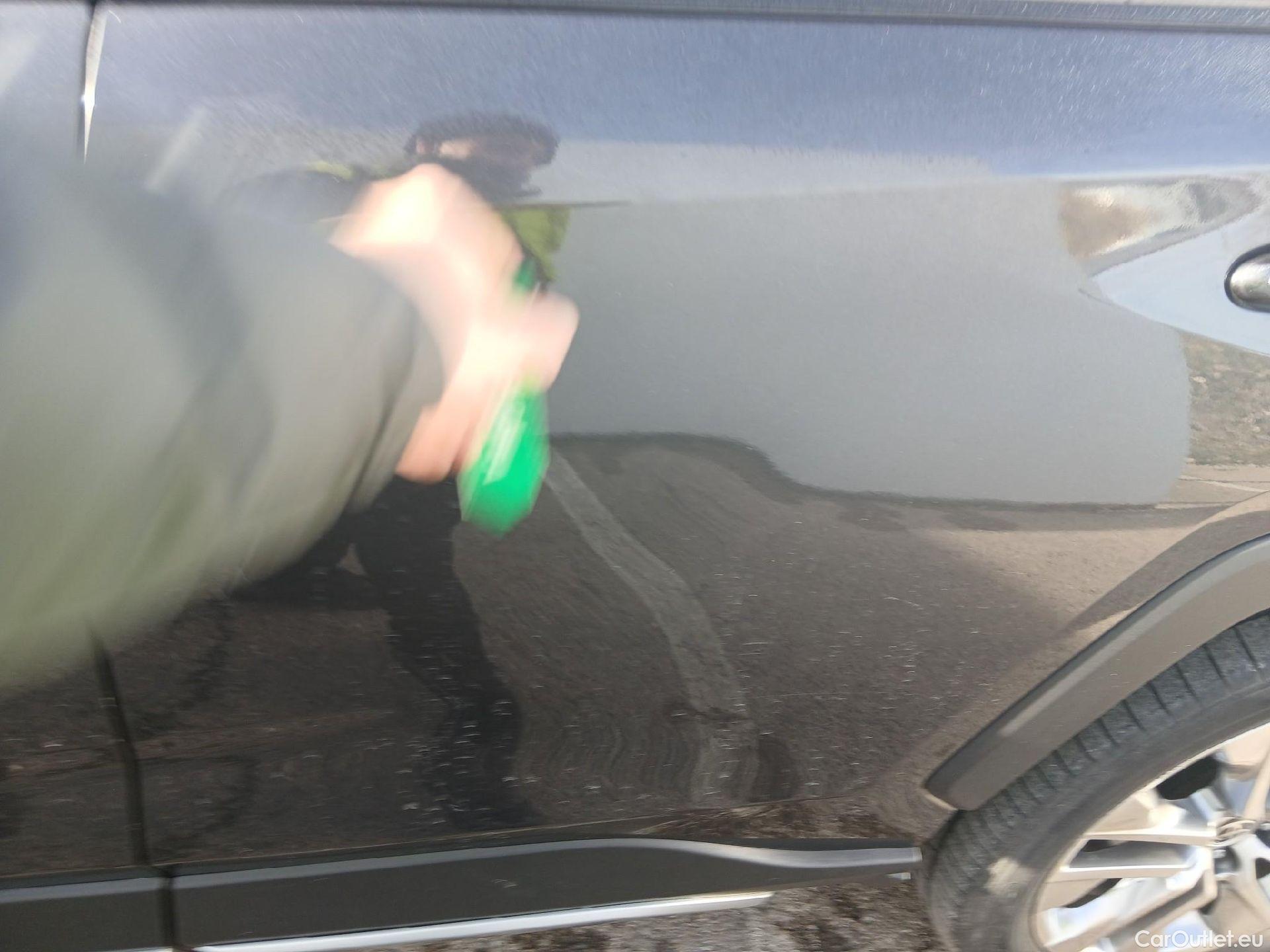  Toyota  RAV4 TOYOTA  / 2018 / 5P / todoterreno 2.5l 220H Luxury 4WD #9