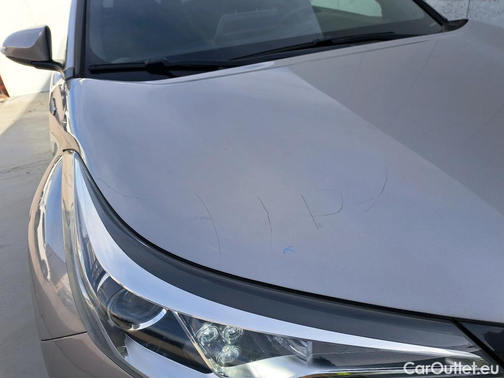  Toyota  C-HR TOYOTA  / 2016 / 5P / todoterreno 1.8 125H Advance (CX) #4