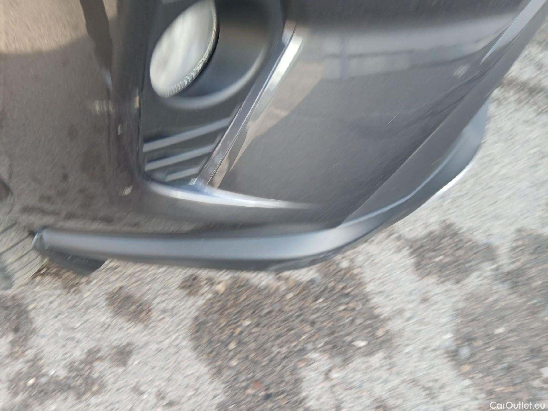  Toyota  RAV4 TOYOTA  / 2018 / 5P / todoterreno 2.5l 220H Luxury 4WD #22