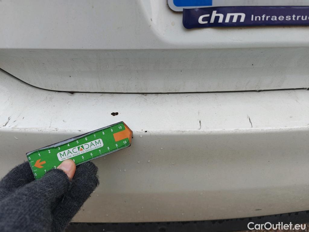  Peugeot  308 PEUGEOT  / 2017 / 5P / berlina con portón 5p Style BlueHDi 130 S&S #10