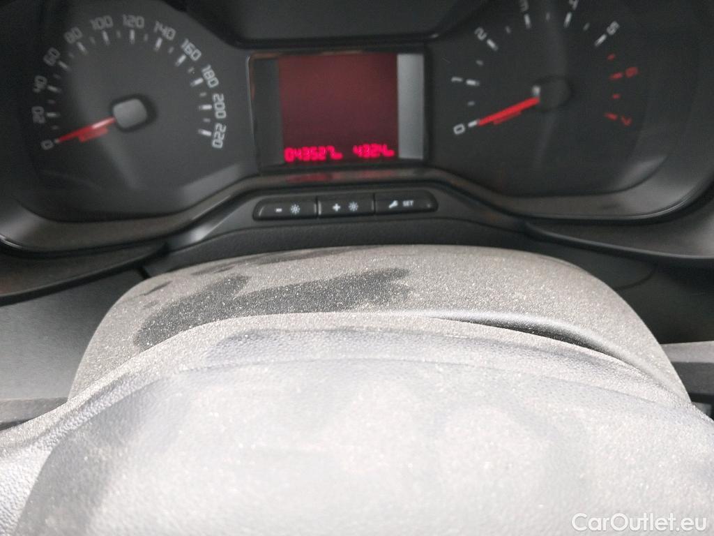  Citroen  Berlingo CITROEN  / 2018 / 3P / furgón derivado de turismo Talla M BlueHDi 100 CONTROL (AC2) #20