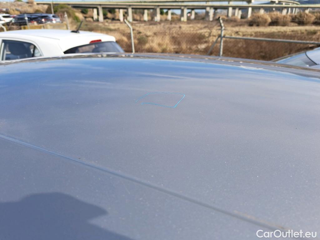  Toyota  C-HR TOYOTA  / 2016 / 5P / todoterreno 1.8 125H Advance (CX) #1