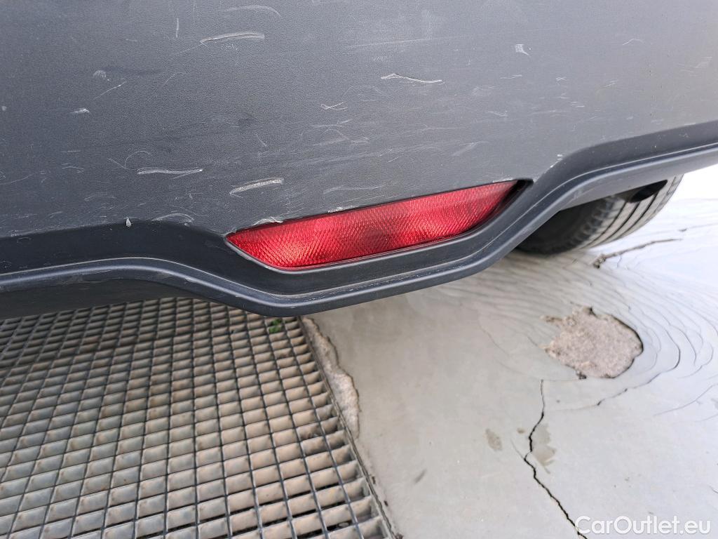  Toyota  C-HR TOYOTA  / 2016 / 5P / todoterreno 1.8 125H Advance (CX) #28