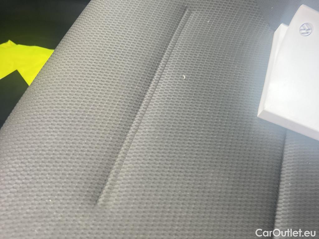  Volkswagen  Golf  VOLKSWAGEN / 2016 / 5P / berlina con portón ePower 110 kW (136CV) (AC) #3