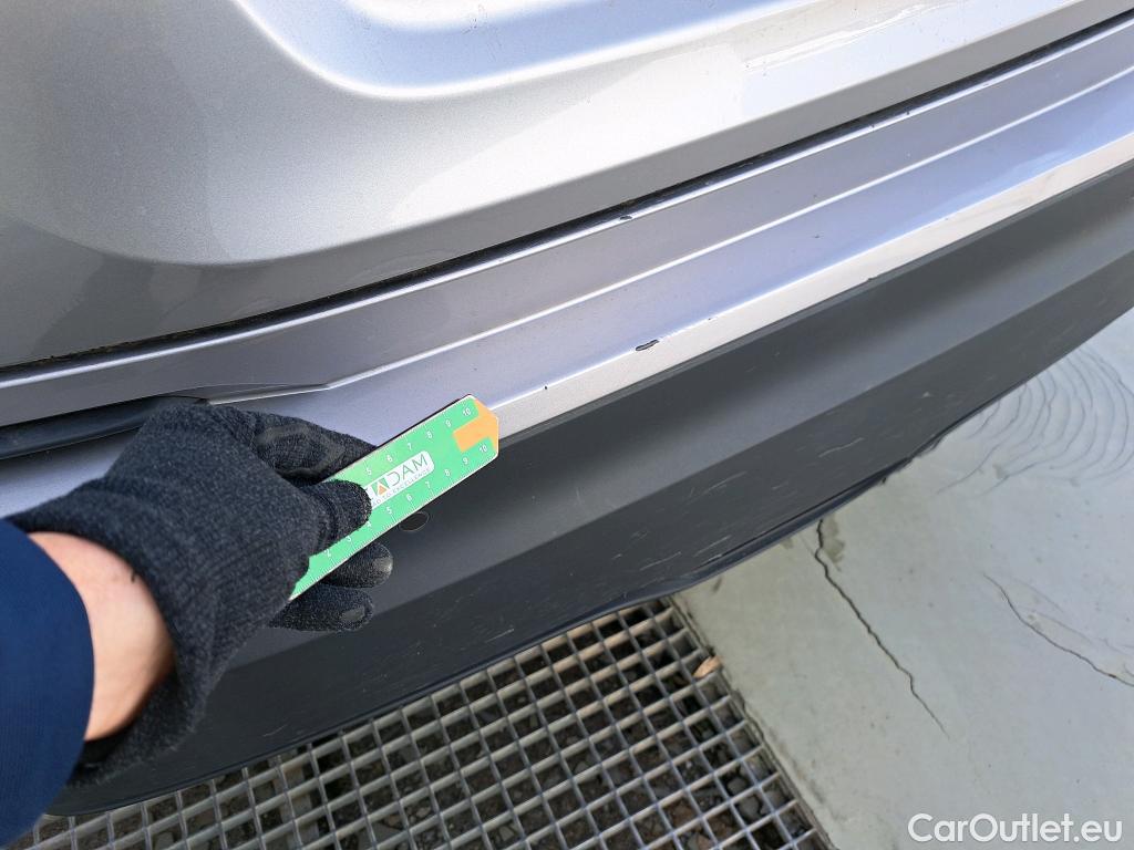  Toyota  C-HR TOYOTA  / 2016 / 5P / todoterreno 1.8 125H Advance (CX) #24