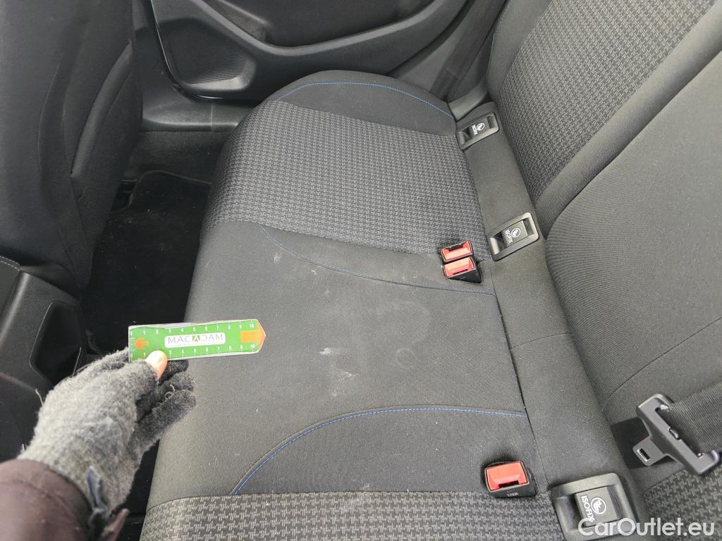  Peugeot  308 PEUGEOT  / 2017 / 5P / berlina con portón 5p Style BlueHDi 130 S&S #13