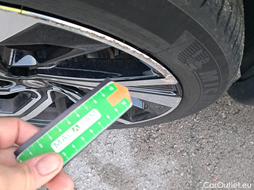  Nissan  Qashqai NISSAN  / 2021 / 5P / todoterreno DIG-T 116kW(158CV) mHEV Xtron 4x4 Tekna+ #4