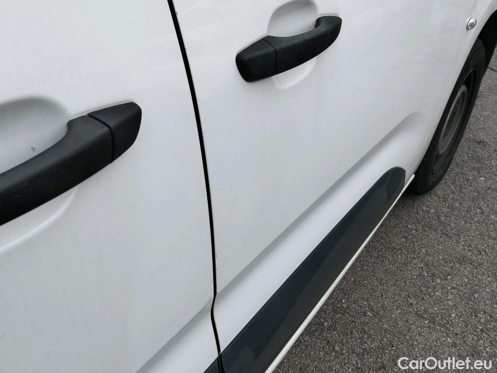  Citroen  Berlingo CITROEN  / 2018 / 3P / furgón derivado de turismo Talla M BlueHDi 100 CONTROL (AC2) #33