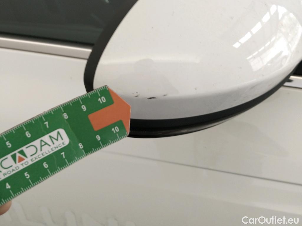  Renault  Megane RENAULT Mégane / 2020 / 5P / berlina con portón Business Blue dCi 85 kW (115CV) -SS #19