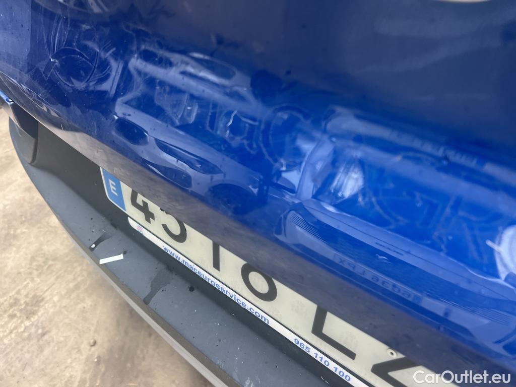  Renault  Captur RENAULT  / 2020 / 5P / todoterreno Intens TCe 90 #17