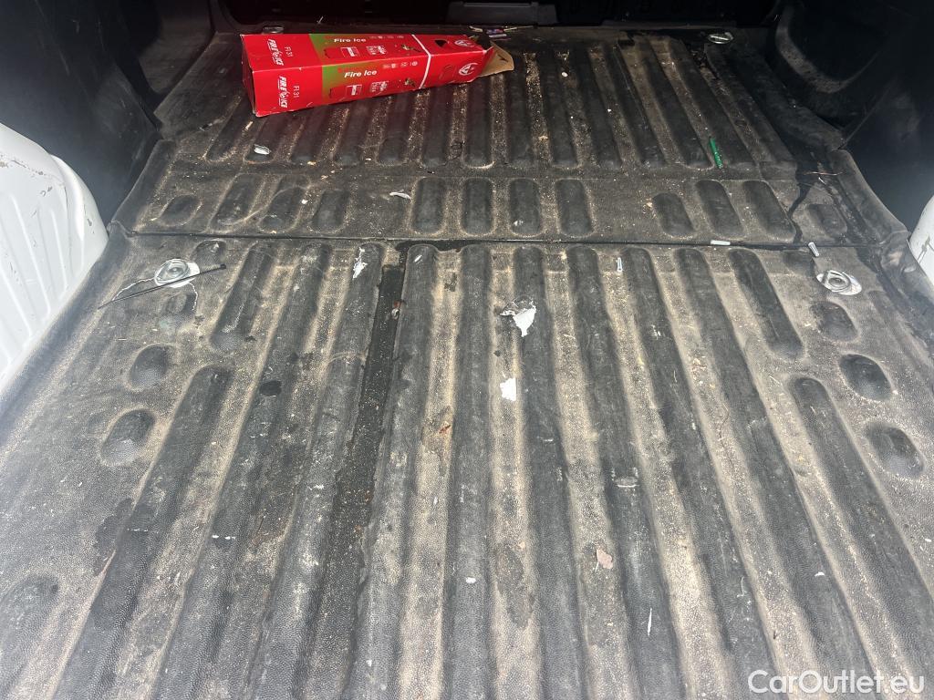  Citroen  Berlingo CITROEN  / 2018 / 4P / furgón derivado de turismo Talla XL BlueHDi 100 CLUB #21