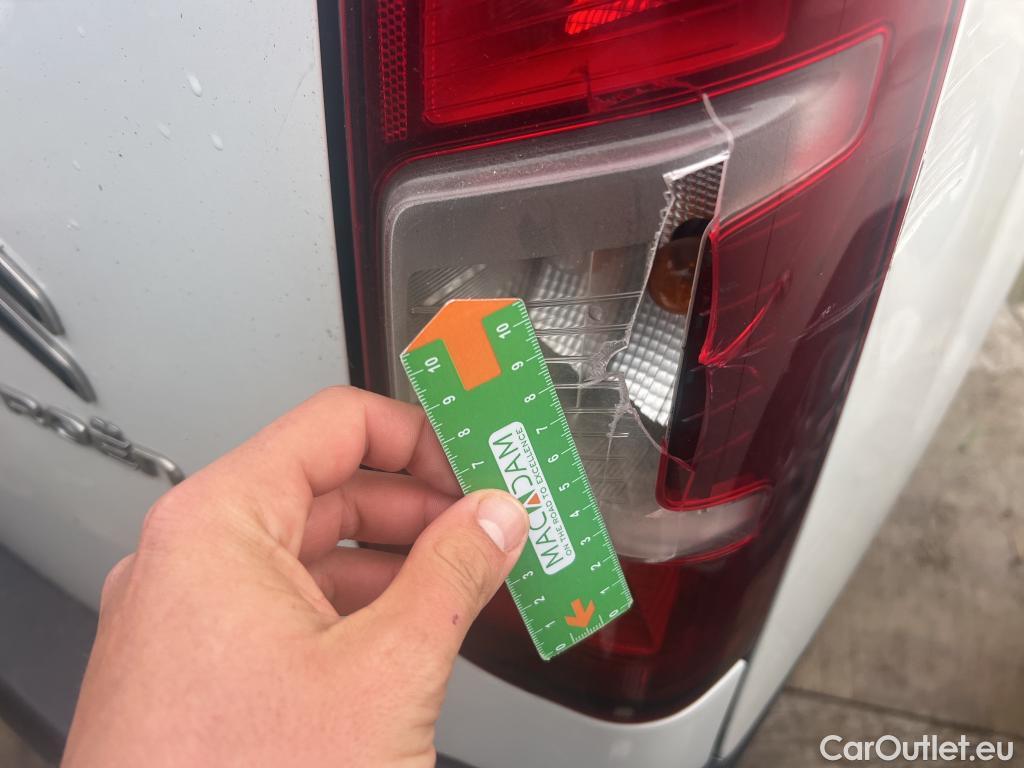  Citroen  Berlingo CITROEN  / 2018 / 4P / furgón derivado de turismo Talla XL BlueHDi 100 CLUB #11