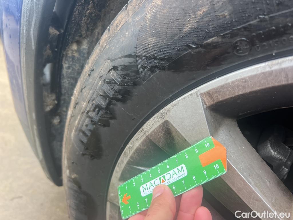  Renault  Captur RENAULT  / 2020 / 5P / todoterreno Intens TCe 90 #19