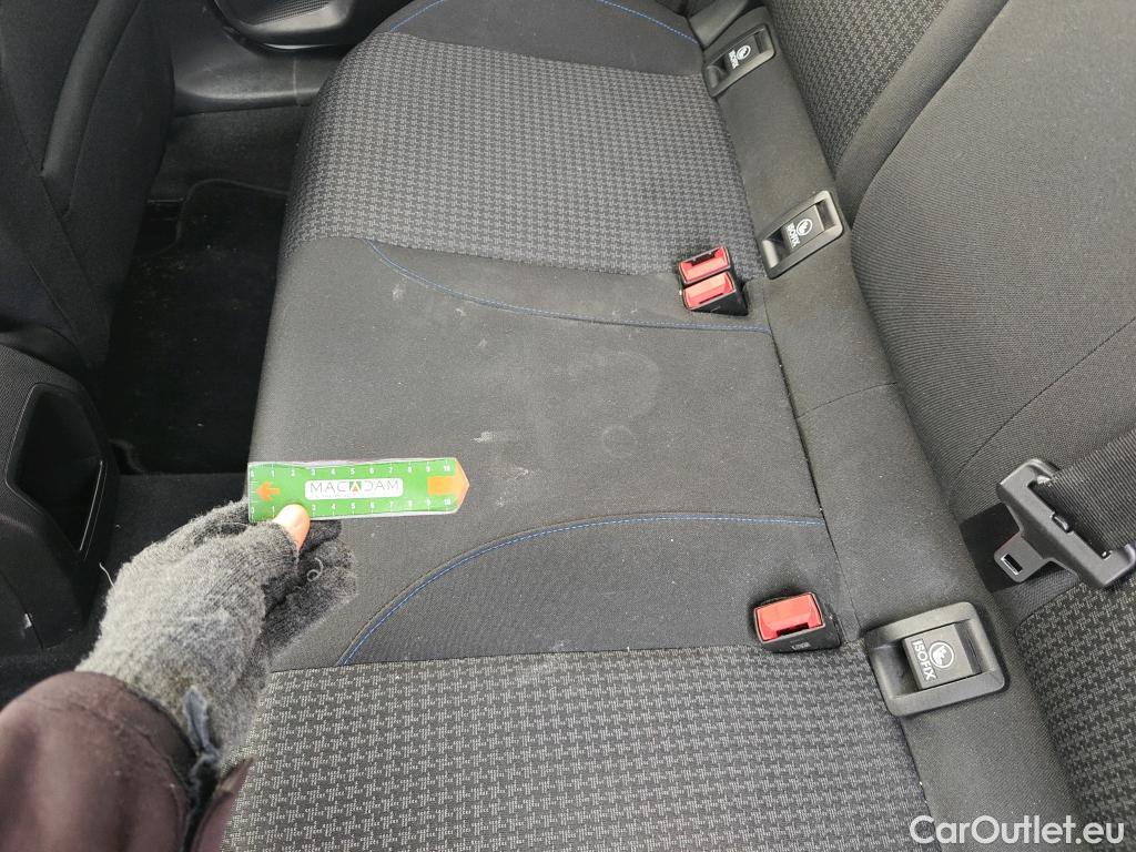  Peugeot  308 PEUGEOT  / 2017 / 5P / berlina con portón 5p Style BlueHDi 130 S&S #12