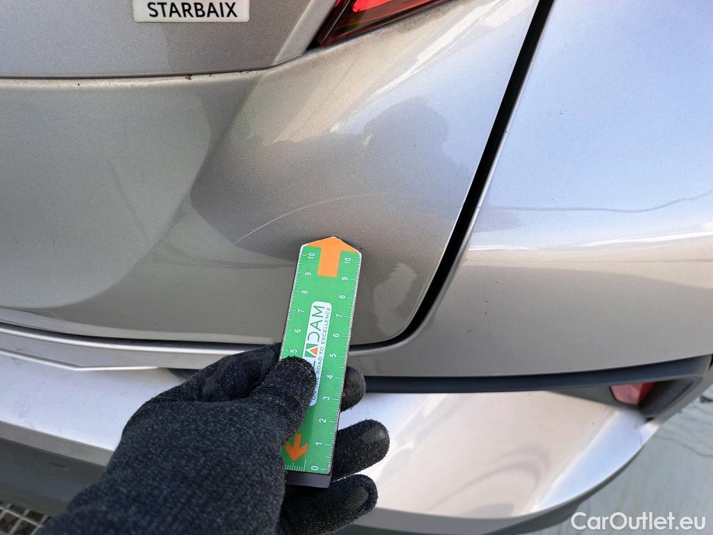  Toyota  C-HR TOYOTA  / 2016 / 5P / todoterreno 1.8 125H Advance (CX) #27