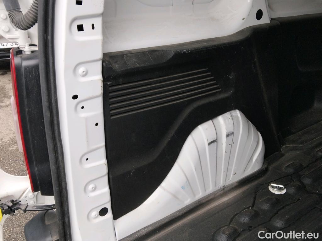  Citroen  Berlingo CITROEN  / 2018 / 3P / furgón derivado de turismo Talla M BlueHDi 100 CONTROL (AC2) #8