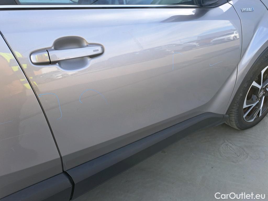  Toyota  C-HR TOYOTA  / 2016 / 5P / todoterreno 1.8 125H Advance (CX) #8