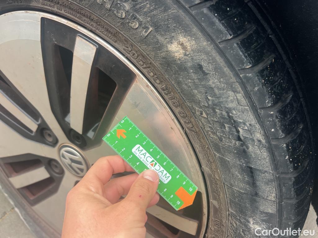  Volkswagen  Golf  VOLKSWAGEN / 2016 / 5P / berlina con portón ePower 110 kW (136CV) (AC) #28