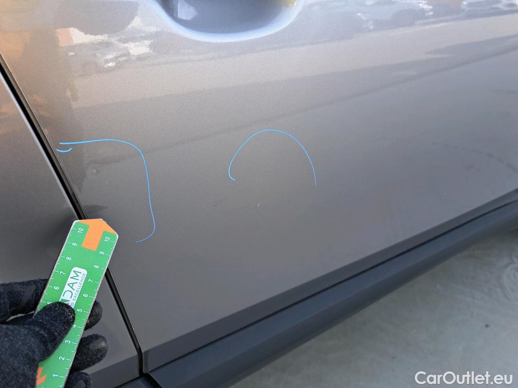  Toyota  C-HR TOYOTA  / 2016 / 5P / todoterreno 1.8 125H Advance (CX) #9