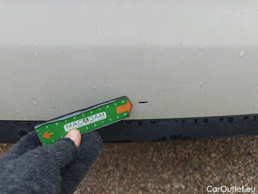  Peugeot  308 PEUGEOT  / 2017 / 5P / berlina con portón 5p Style BlueHDi 130 S&S #8