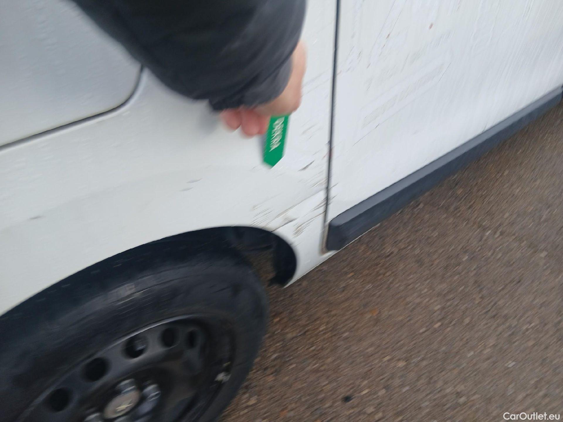  Dacia  Dokker DACIA  / 2013 / 4P / furgón derivado de turismo Van Essential 1.6 80kW (110CV) GLP #25