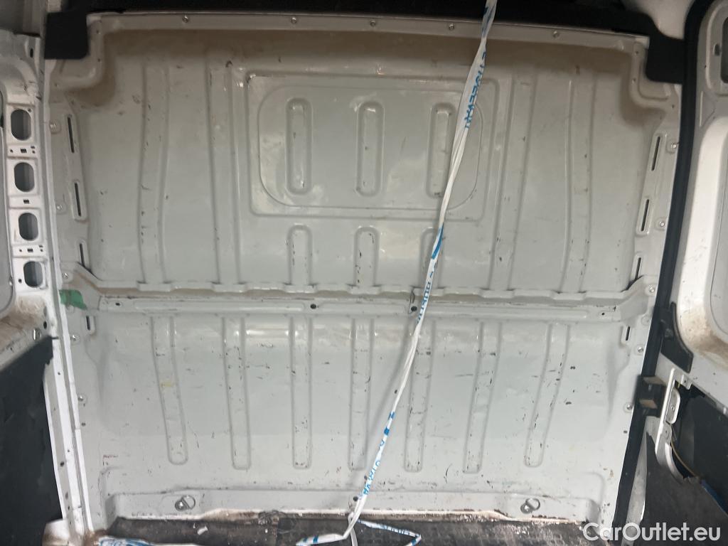  Citroen  Jumper CITROEN  / 2014 / 4P / furgón BlueHDi 103KW (140CV) Furgón 35L2H2 #15