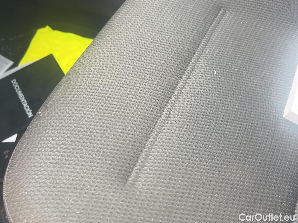  Volkswagen  Golf  VOLKSWAGEN / 2016 / 5P / berlina con portón ePower 110 kW (136CV) (AC) #4