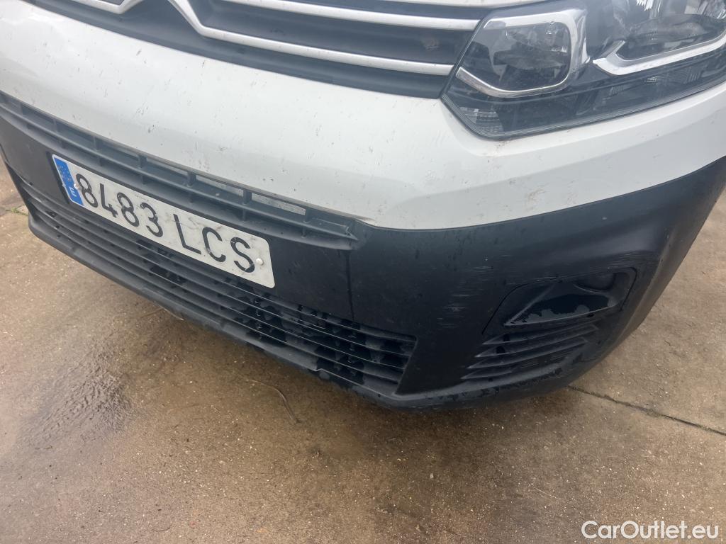  Citroen  Berlingo CITROEN  / 2018 / 4P / furgón derivado de turismo Talla XL BlueHDi 100 CLUB #31