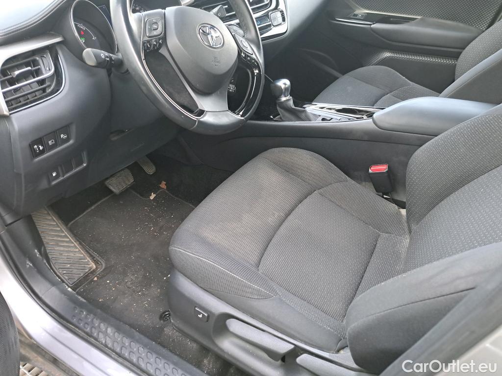  Toyota  C-HR TOYOTA  / 2016 / 5P / todoterreno 1.8 125H Advance (CX) #19
