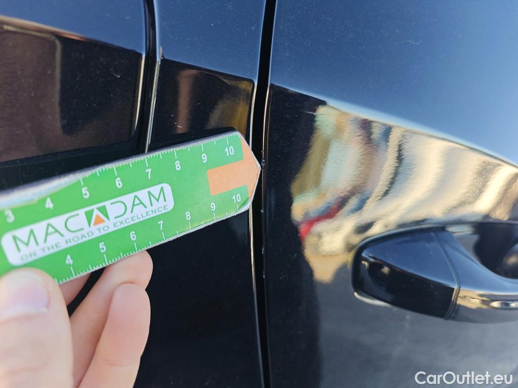  Volkswagen  T-ROC VOLKSWAGEN  / 2017 / 5P / todoterreno Sport 2.0 TDI 110kW (150CV) DSG #69