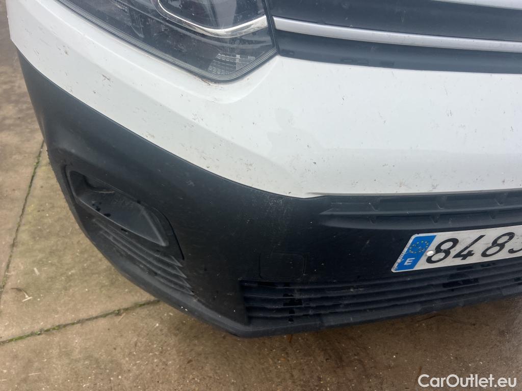  Citroen  Berlingo CITROEN  / 2018 / 4P / furgón derivado de turismo Talla XL BlueHDi 100 CLUB #32