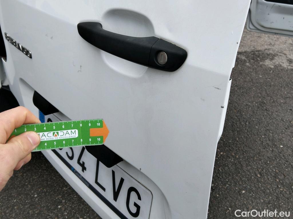  Citroen  Berlingo CITROEN  / 2018 / 3P / furgón derivado de turismo Talla M BlueHDi 100 CONTROL (AC2) #6