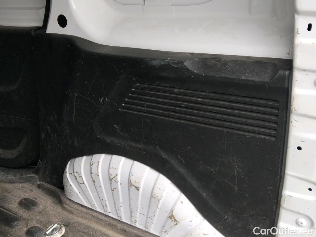  Citroen  Berlingo CITROEN  / 2018 / 3P / furgón derivado de turismo Talla M BlueHDi 100 CONTROL (AC2) #26