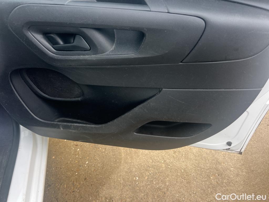  Opel  Combo OPEL  / 2018 / 3P / furgón derivado de turismo 1.5 TD 75kW (100CV) Express L H1 650kg #25