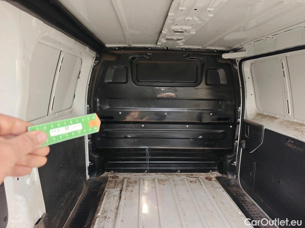  Peugeot  Expert PEUGEOT  / 2016 / 4P / furgón Furgón Premium 1.5 BlueHDi 100 Standard (AC) #22