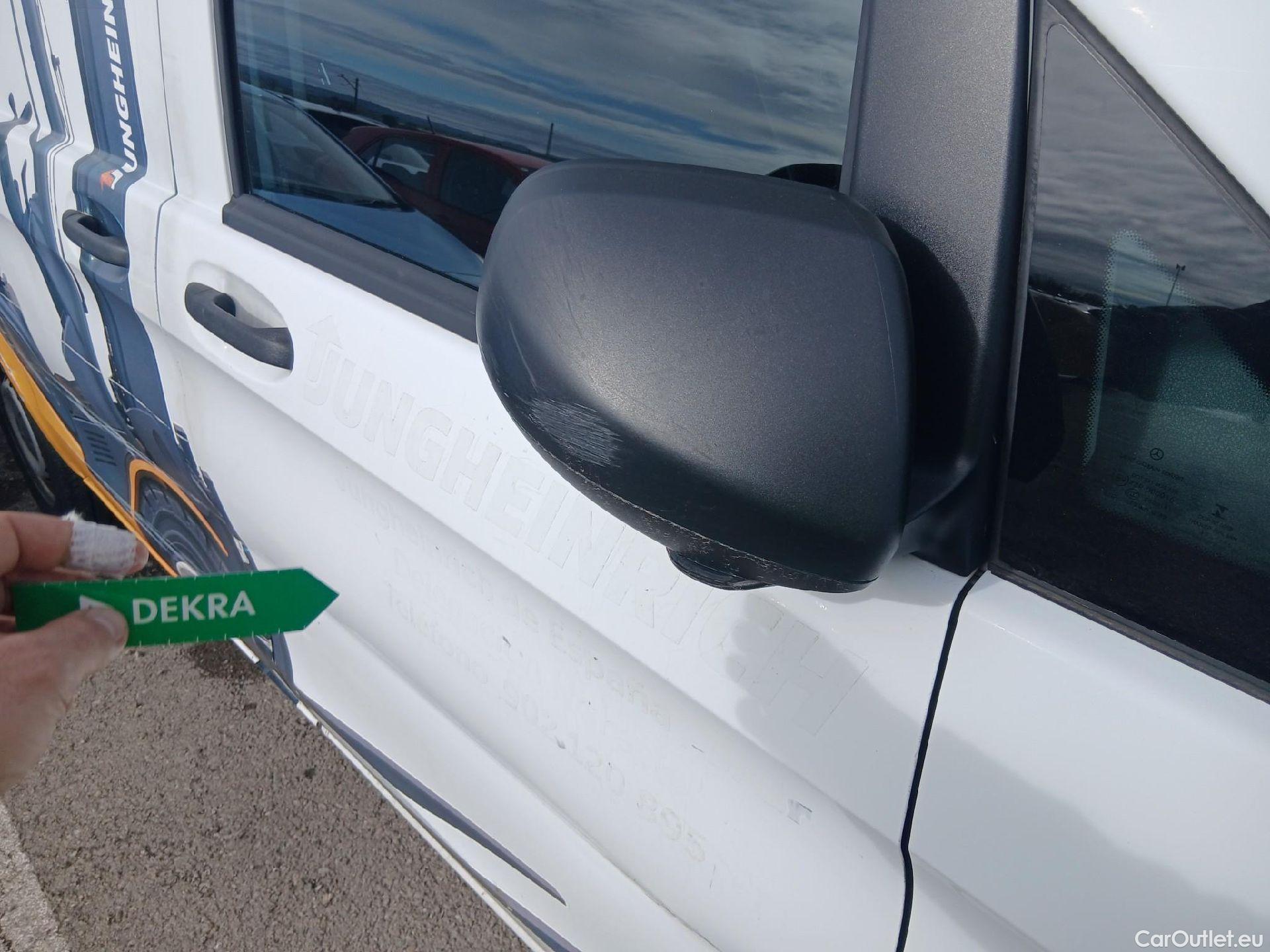  Mercedes  Vito MERCEDES-BENZ  / 2014 / 4P / furgón 111 CDI Larga #30