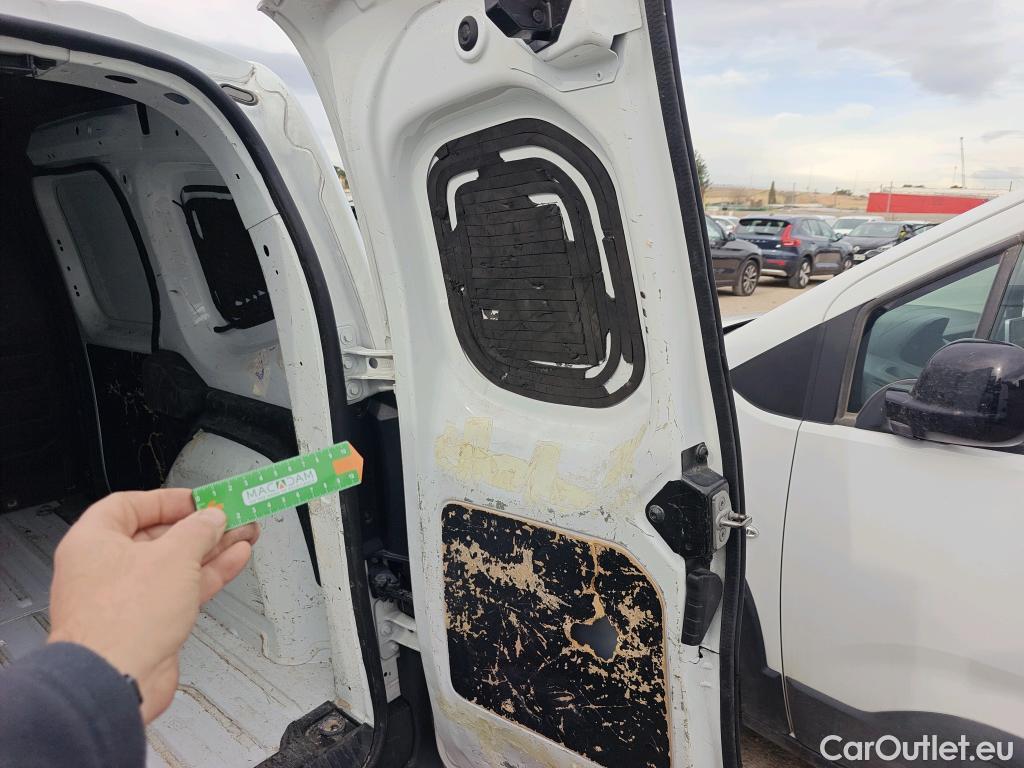  Mercedes  Citan MERCEDES-BENZ  / 2021 / 4P / furgón derivado de turismo 110 CDI 70kW Furgón Base Largo #28