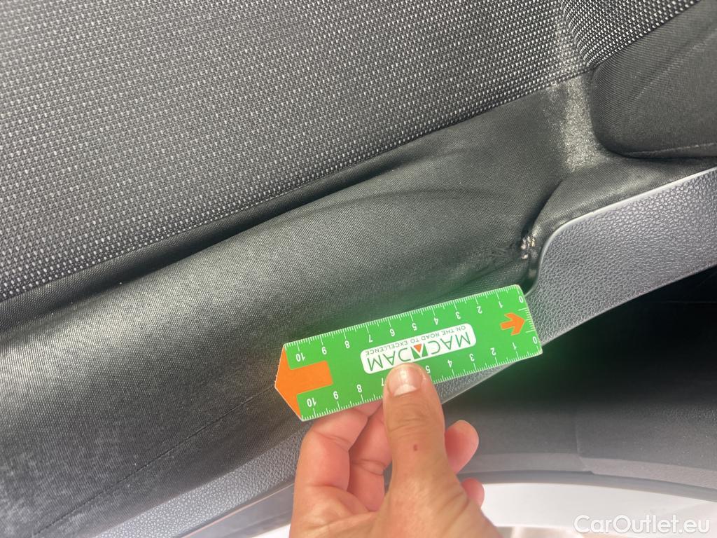  Opel  Combo OPEL  / 2018 / 3P / furgón derivado de turismo 1.5 TD 75kW (100CV) Express L H1 650kg #19